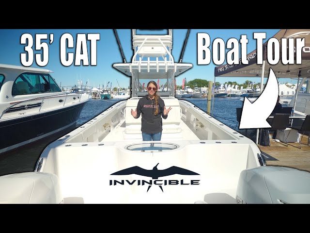 35' Catamaran Boat Tour | Invincible Center Console with Tower