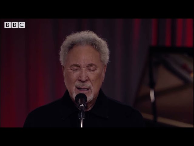 Tom Jones - I'm Growing Old LIVE performance - Later With Jools Holland