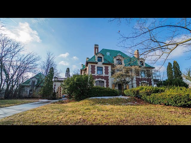 Millionaires Abandoned Mansion with Everything Left Behind