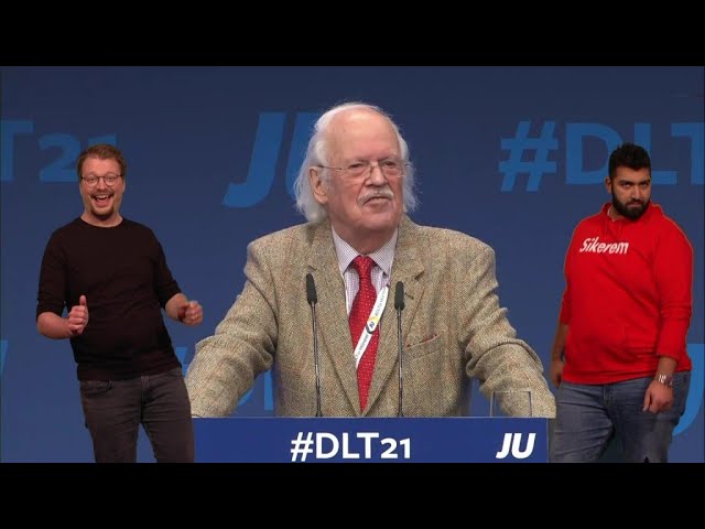 Otto Wulff: Satödei for Tschömenä (Saturday for Germany - Der Song) | RTL Topnews