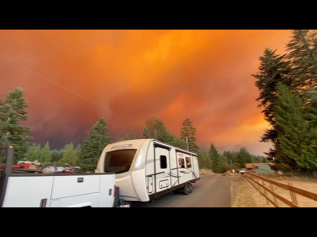 Escaping The Oregon Wildfires! Fire within 100' of my house!!!