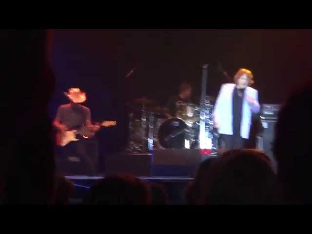 Eddie Money "We Should Be Sleeping" - live in Edmonton Sept. 6, 2014