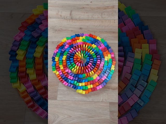 Satisfying Domino Spiral