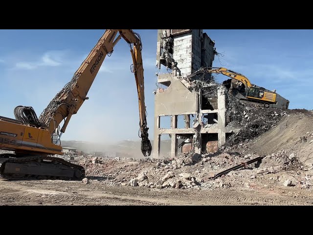 Building Demolition By Liebherr 954 Long Reach Excavator - Sotiriadis/Labrianidis Demolitions