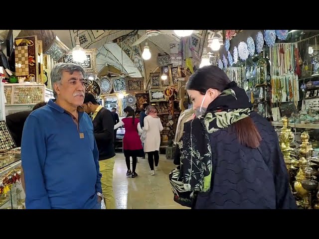 Walking in the best tourist place of Iran,Saraye Moshir Shirazسرای مشیر شیراز:توریستی ترین جای ایران