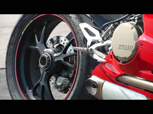2012 Ducati 1199 Panigale Test