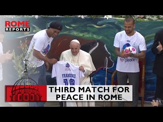 #Soccerlegends and players come together for the third #MatchforPeace in Rome