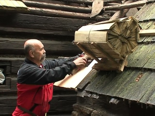 Ludvík Dorňák - Výroba ručně štípaného šindele na Valašsku 2