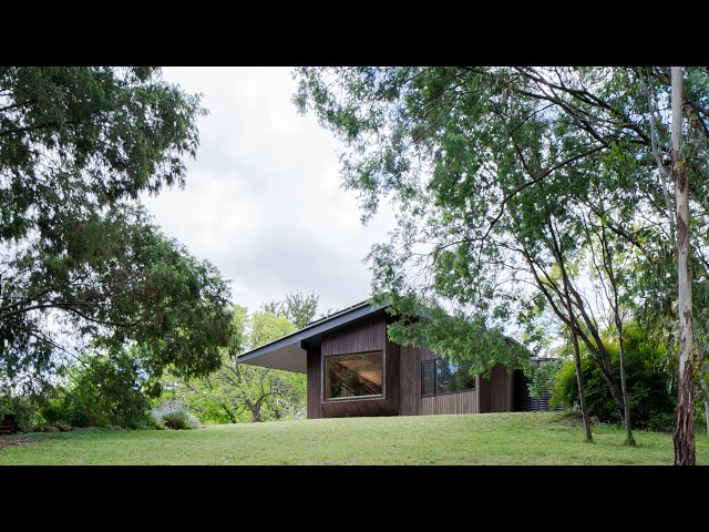 A Sustainable Addition That Is a ‘Shadow’ of the Original Cottage Home