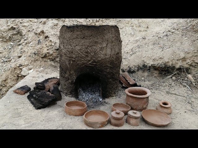 From Dirt to Art: Building a Primitive Furnace and Crafting Beautiful Pottery with Simple Tools