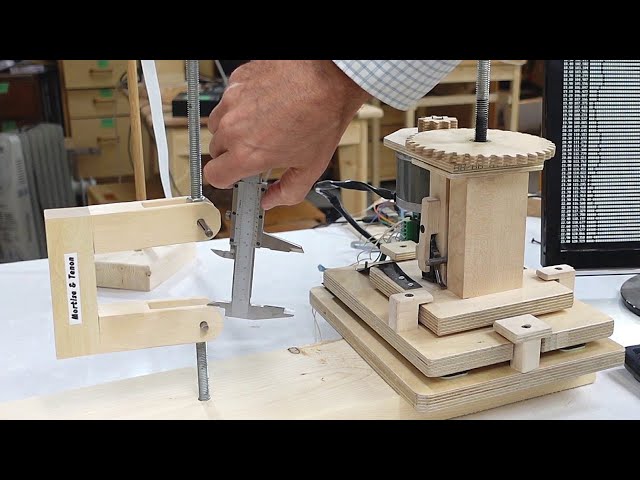 Testing joinery for edge clamps: collab with Marius Hornberger