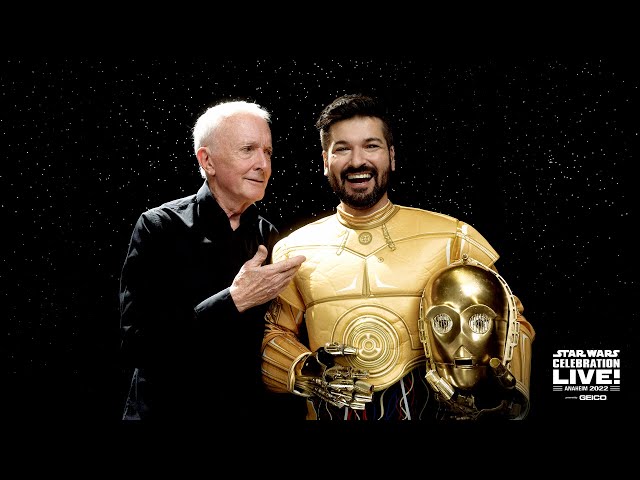 Anthony Daniels takes the stage at SWCA 2022 | Star Wars Celebration LIVE!