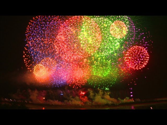 長岡花火大会2012年2日間の総集編 The Nagaoka Fireworks Festival is the most beautiful in japan.