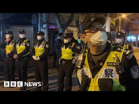 Chinese police clamp down after days of Covid protests - BBC News