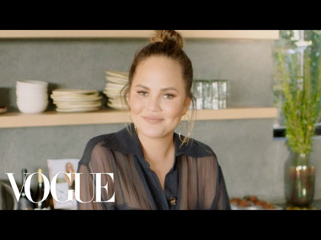 73 Questions With Chrissy Teigen | Vogue