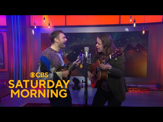 Saturday Sessions: Billy Strings and Chris Thile perform "Wild Bill Jones"