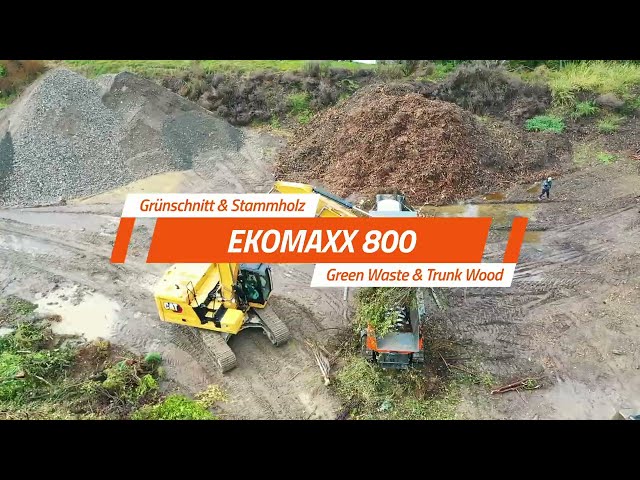 EKOMAXX 800 - Zerkleinerung von Grünschnitt & Stammholz