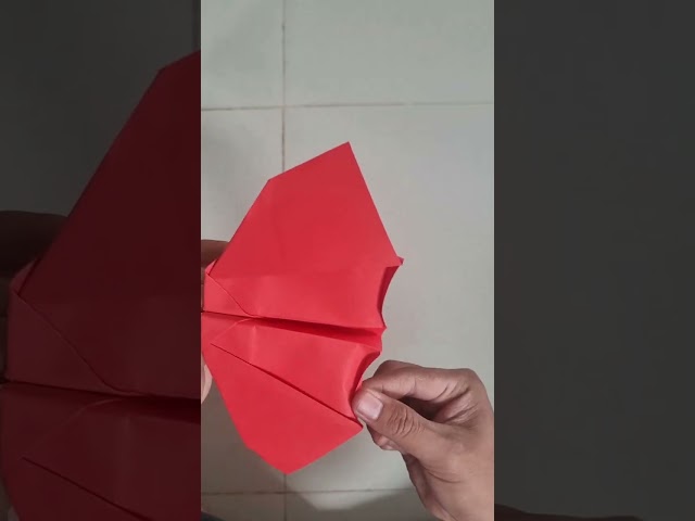 How to make a flapping paper airplane