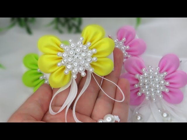 Try DOING THIS. Brilliant and very SIMPLE/beautiful DIY rubber bands for girls