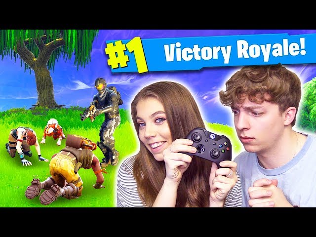 STREAMING FORTNITE WITH MY SISTER!? (Fortnite Battle Royale)