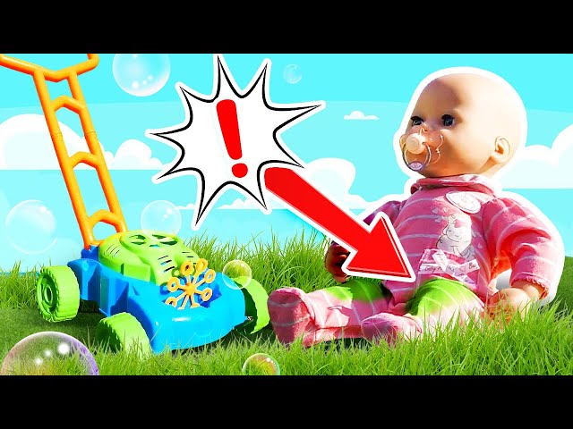Baby Annabell doll goes for a walk. Toy stroller & baby toys for kids. Baby dolls videos for kids.