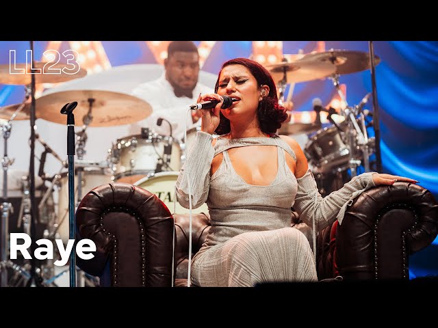 Raye - live at Lowlands 2023