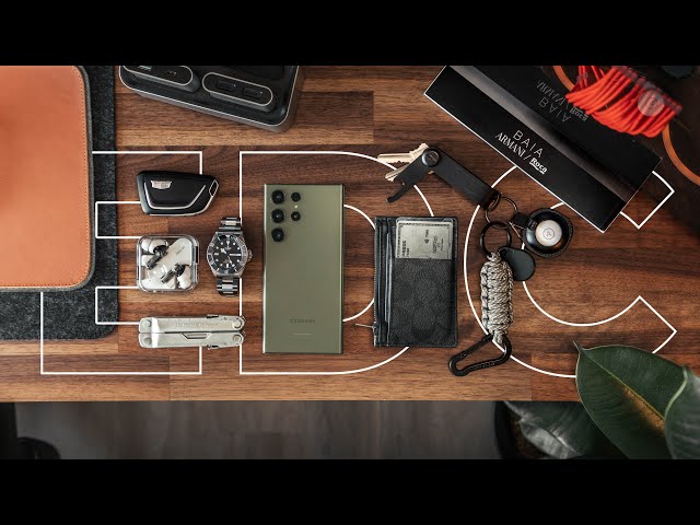 What’s In My Tech Everyday Carry Bag! - Day In The Life Tour