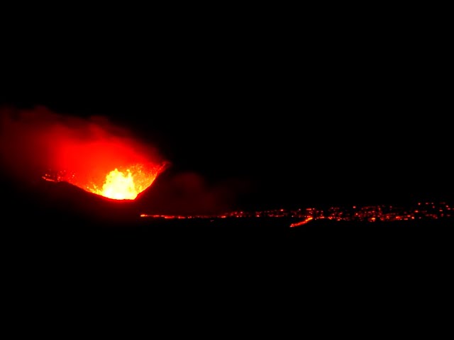 Sundhnúksgígaröð Volcano Eruption in Iceland - seen from Þorbjorn - Close up