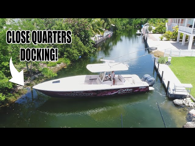 How To Dock a Boat the Best Way - CLOSE QUARTERS | Gale Force Twins