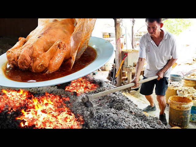 BEGGAR CHICKEN baked in mud for 6 hours! Malaysia Street Food