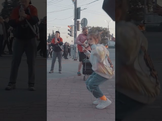 Impressive little girl dance under BFMV