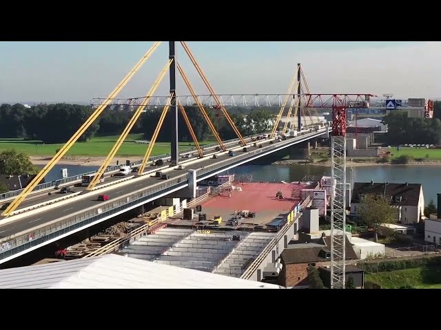 Baufortschritt Rheinbrücke Neuenkamp (A 40), Juni bis Dezember 2021