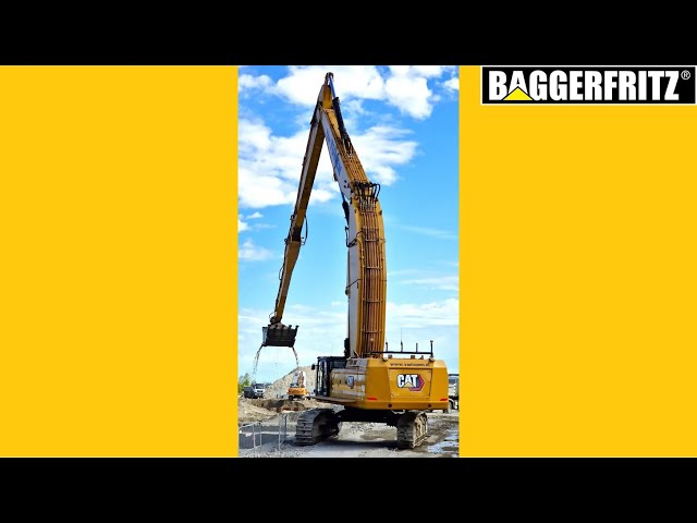 MASSIVE Van Tunen Caterpillar 395 triple boom excavator - onboard view