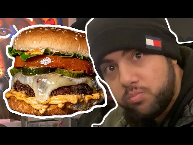 The CRAZIEST burger I have ever eaten! (NYC VLOG 3)