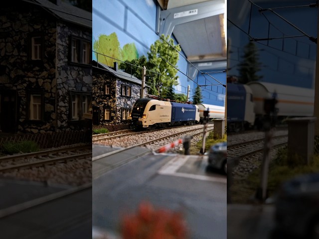 H0 Modelleisenbahn- Güterzug in Neustadt an der Südbahn