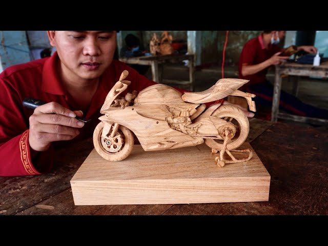 Ducati Wood Carving - ingenious Woodworking Skill & Insane Chainsaw Chisel Techniques