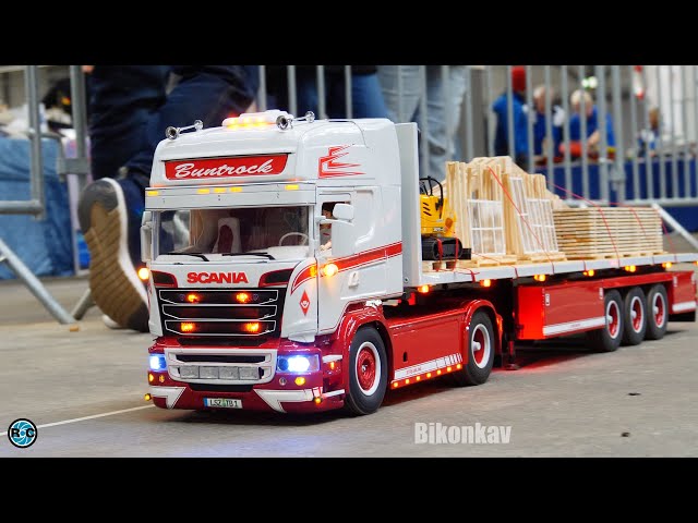 RC Trucks in Action: Building a Miniature World at Modell Leben Erfurt 2023