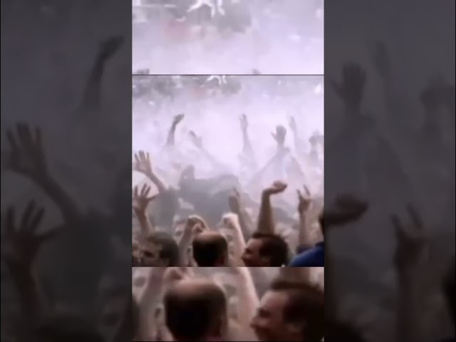 Would you brave the mosh pit? 🎬: Finsbury Park, July 2002