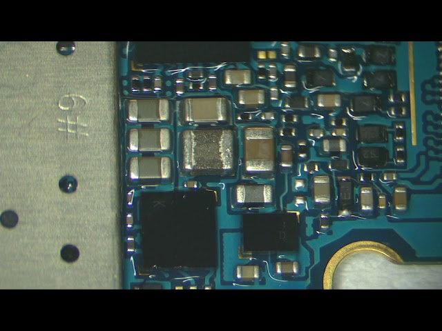 Samsung S7 non si avvia,corto circuito linea Vbat