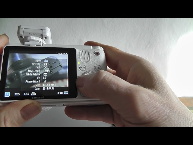 Samsung NX NX1000 20.3MP Digital Camera - White