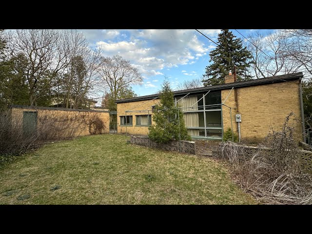 Exploring An ABANDONED 1950’s Mid Century Modern CRIME SCENE House | FOUND BURIAL SITE?!?!