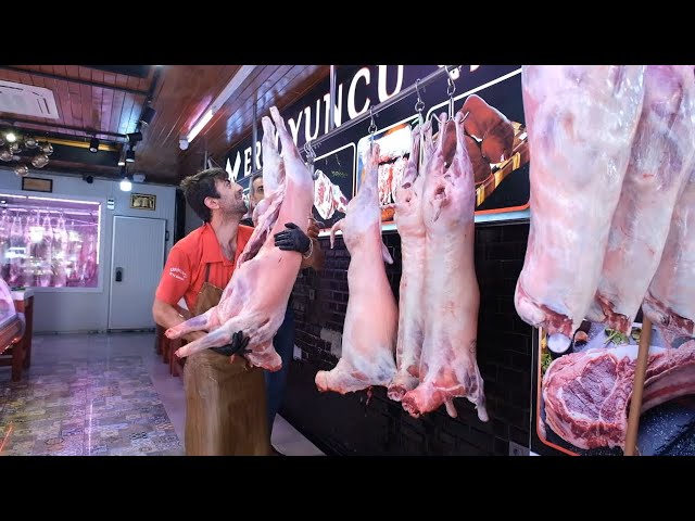 Crazy Butchers selling all kinds of meat. How is meat chopped? Delicious meat, lamb, beef, steak…