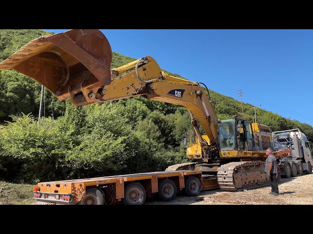 Loading & Transporting The Caterpillar 365C Excavator - Fasoulas Heavy Transports - 4K