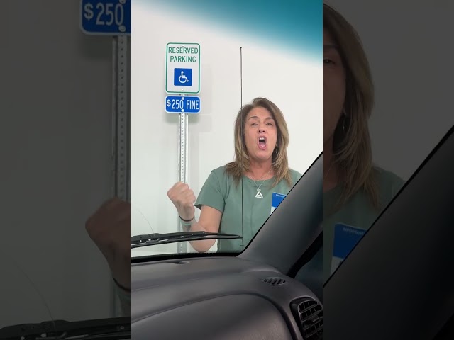 Lady refuses to move from parking spot even though it's for handicap people!
