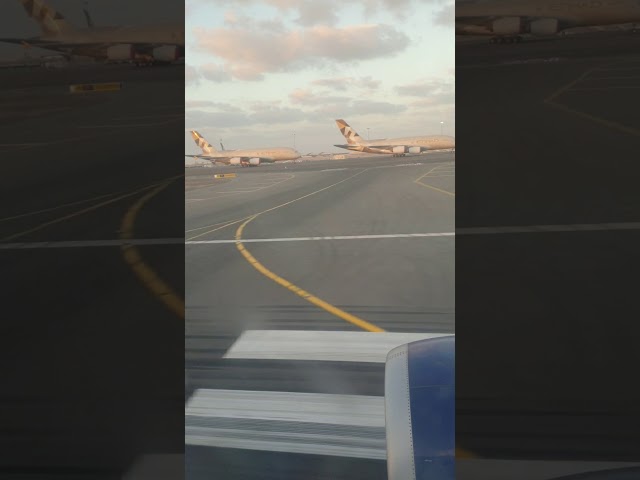 Airblue Flight Takeoff Dubai Airport