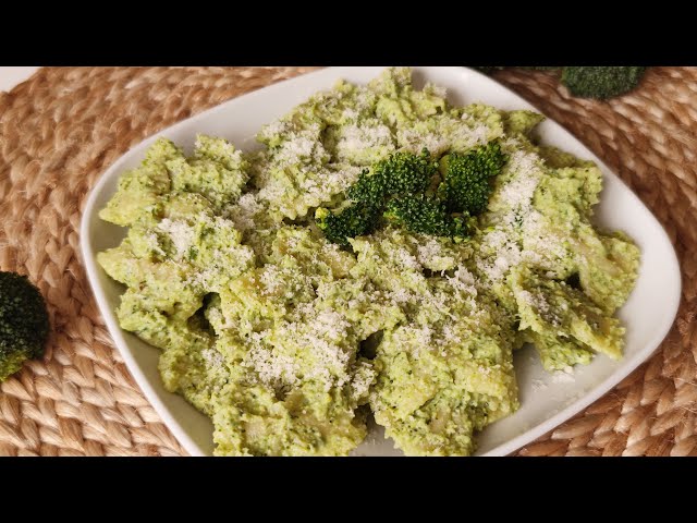 Healthy ricoccoli pasta | Green pasta with broccoli and ricotta