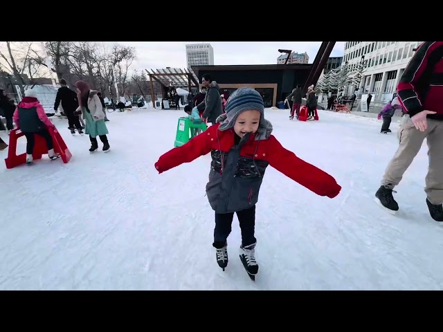 Harvey _ First time skating @Reginaicerink