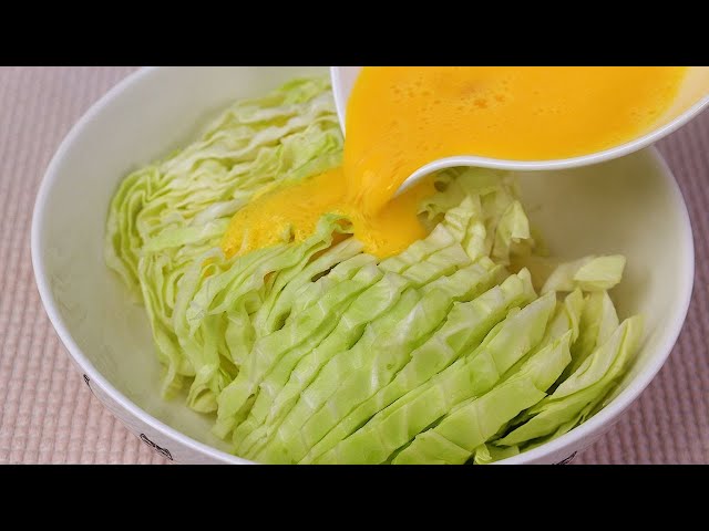 Pour 3 eggs into the cabbage tastes better than pizza! Quick, simple and delicious