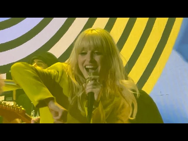 Paramore: full first act (10 songs) [Live 4K] (Fiserv Forum - Milwaukee, Wisconsin - August 1, 2023)