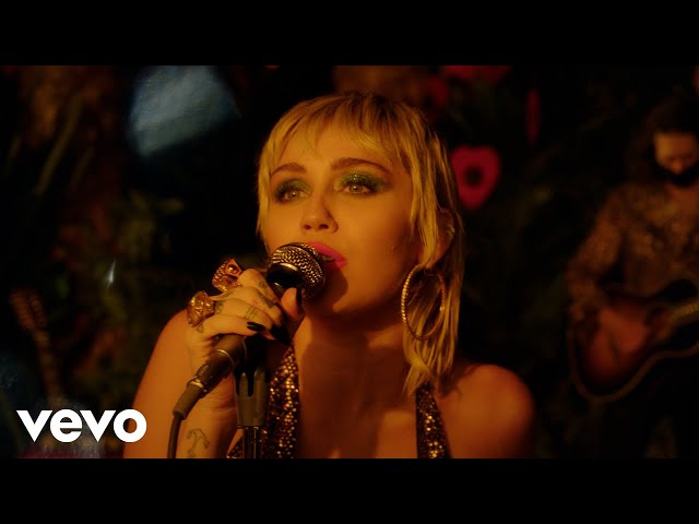Miley Cyrus - Communication (MTV Unplugged Presents Miley Cyrus Backyard Sessions)